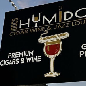 Humidor-Cigar-Wine-Jazz-Bar